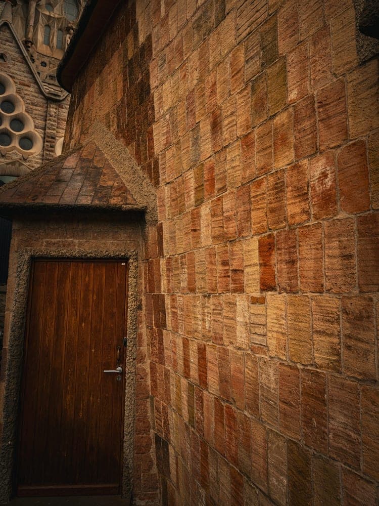 Sagrada Família Doorway