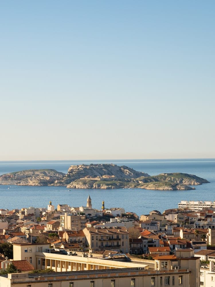 Marseille Islands Horizon