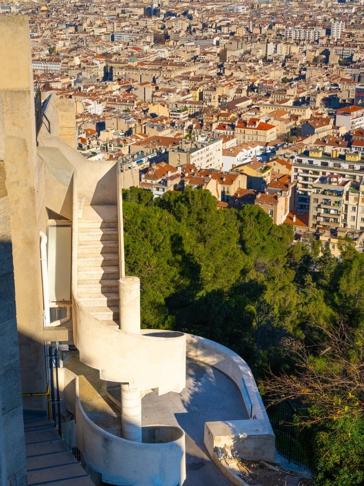 Marseille Ascending