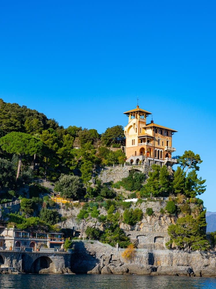 Villa Overlooking the Sea