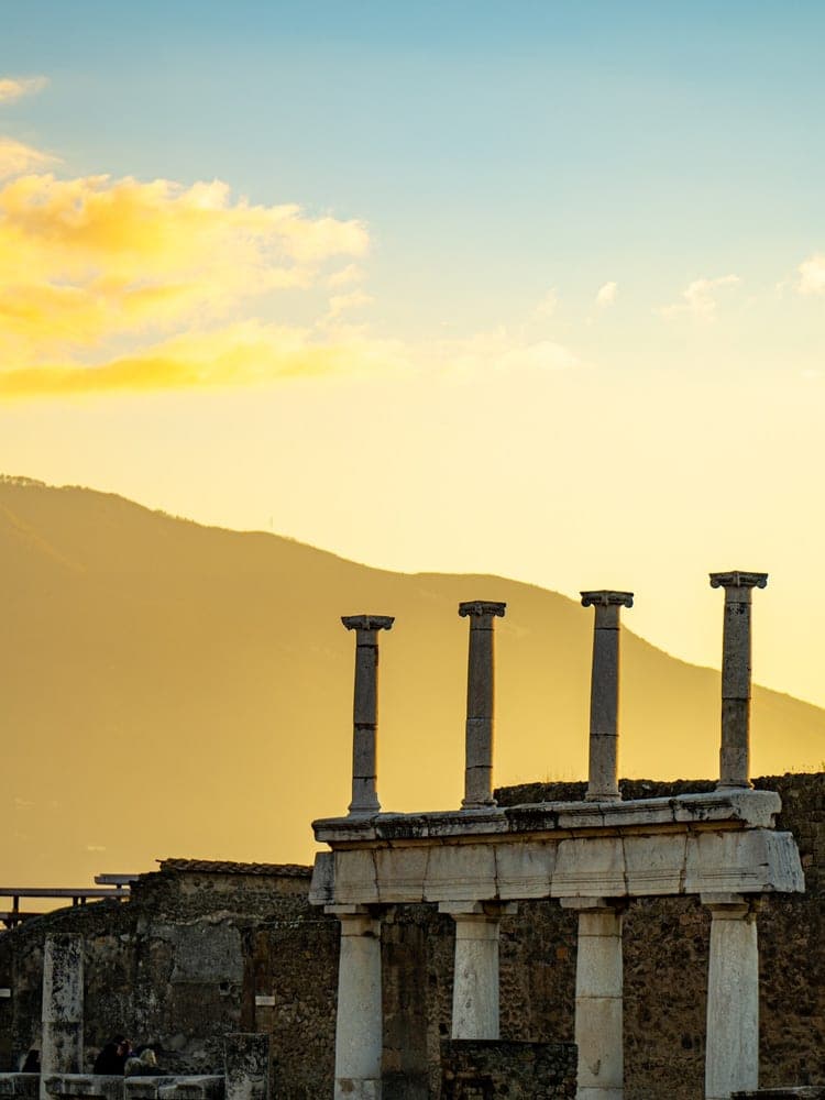 Pompeii's Fading Light