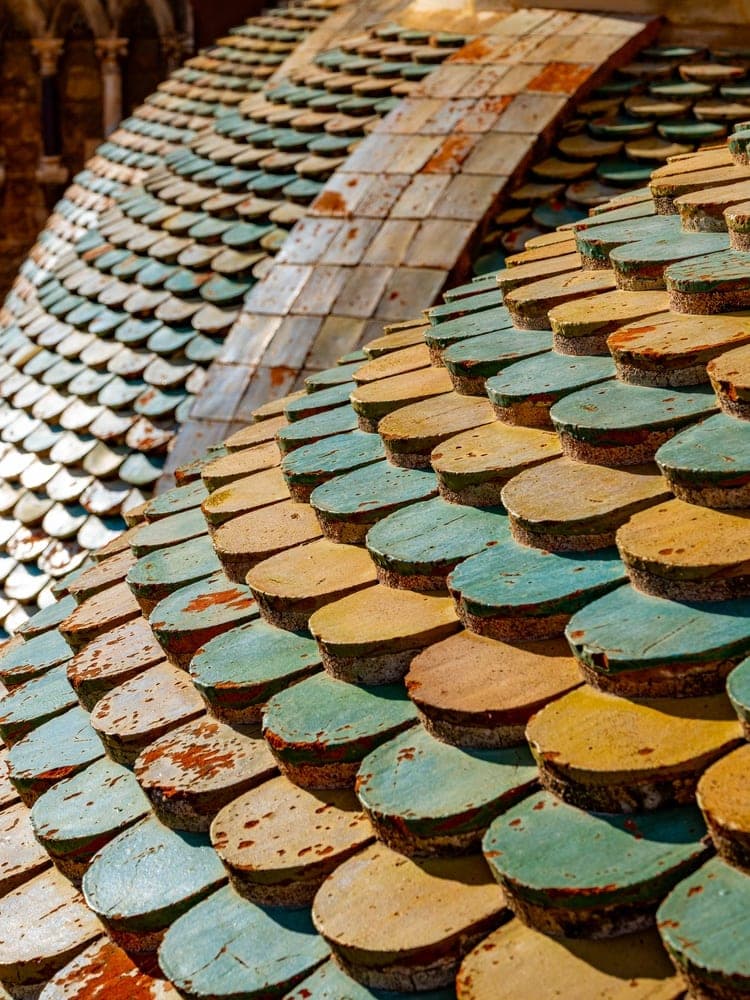 Palermo's Tiled Scales